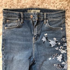 TOPSHOP JAMIE Floral Jeans- High Waisted
